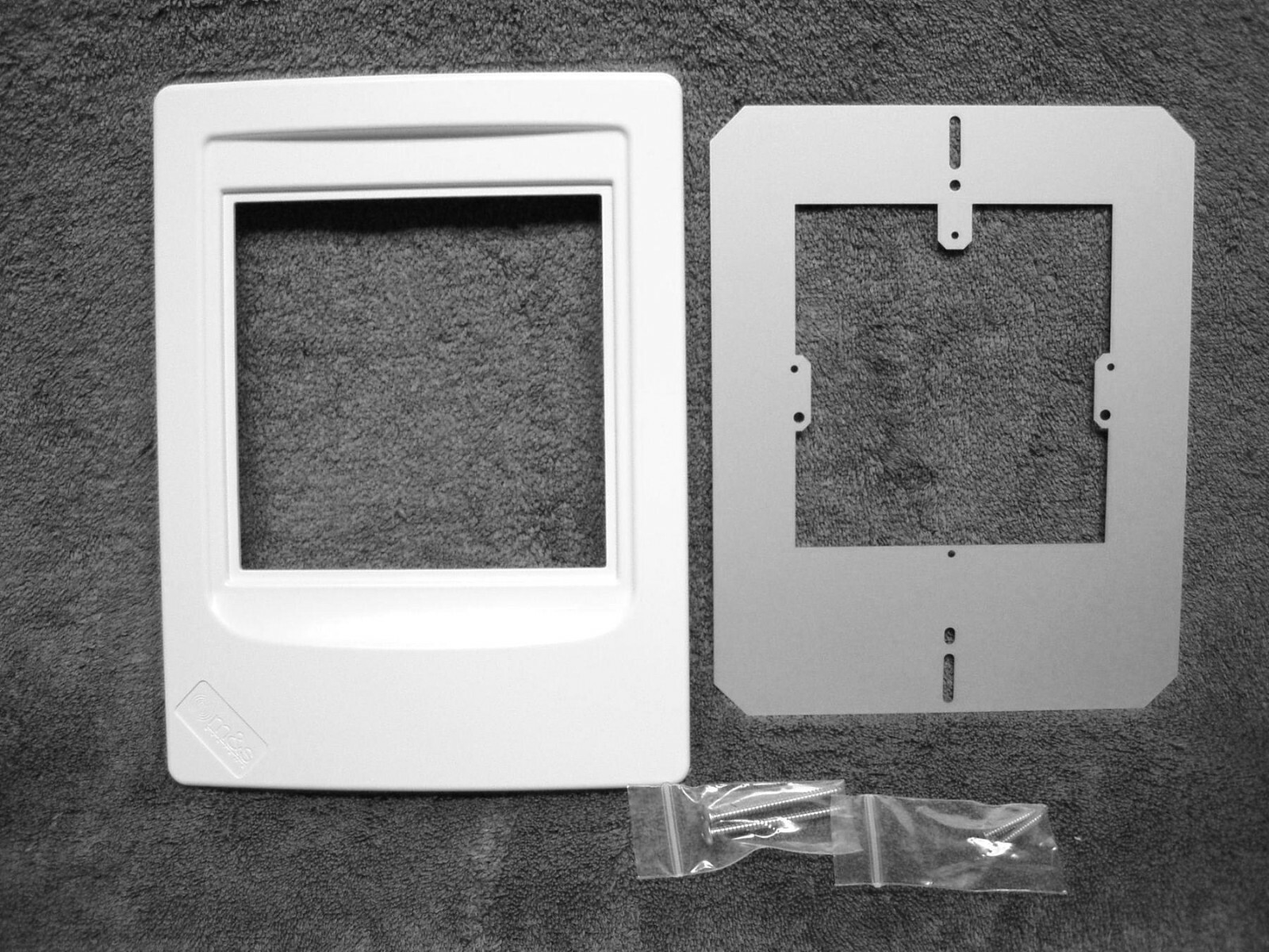 DMC4RS with DMCFR Adapter Frame M&S White Intercom Room Station DMC3-4