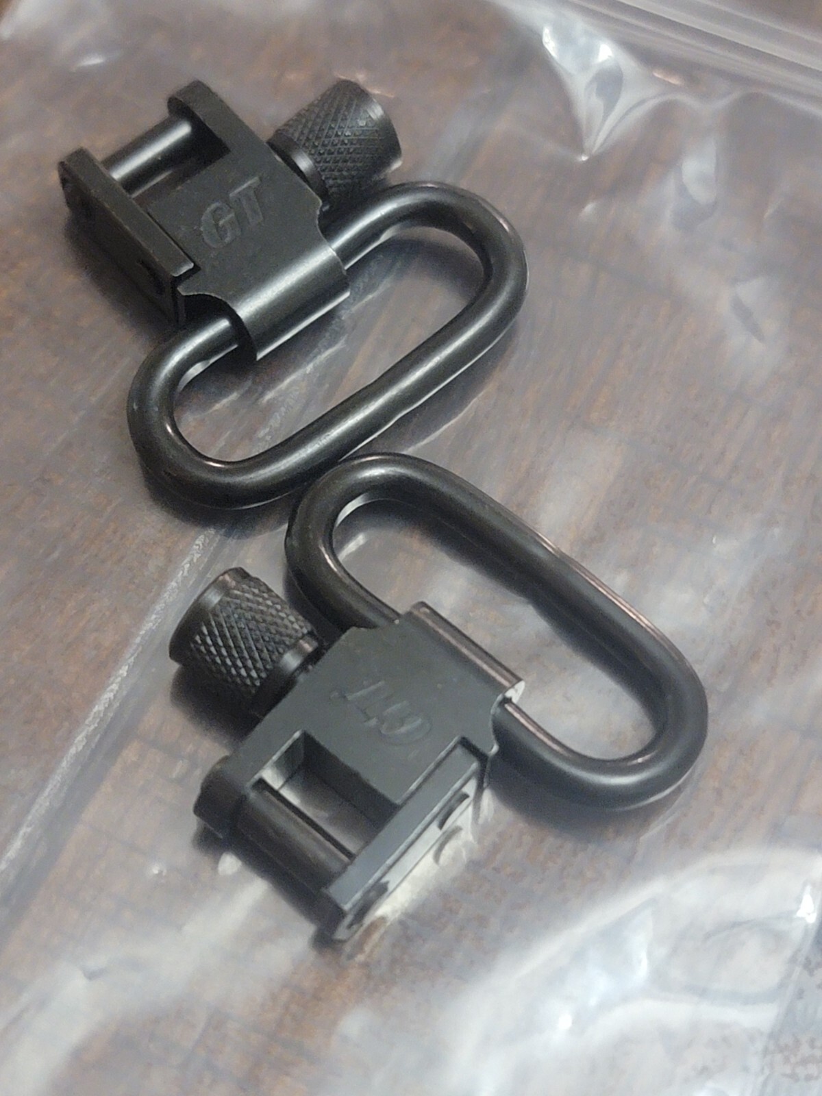 1" GrovTec Locking Swivels Black Oxide Finish - GTSW01