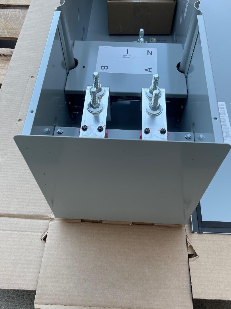 NEW SIEMENS METER STACK wtb1400CU 400amp 240V TAP BOX