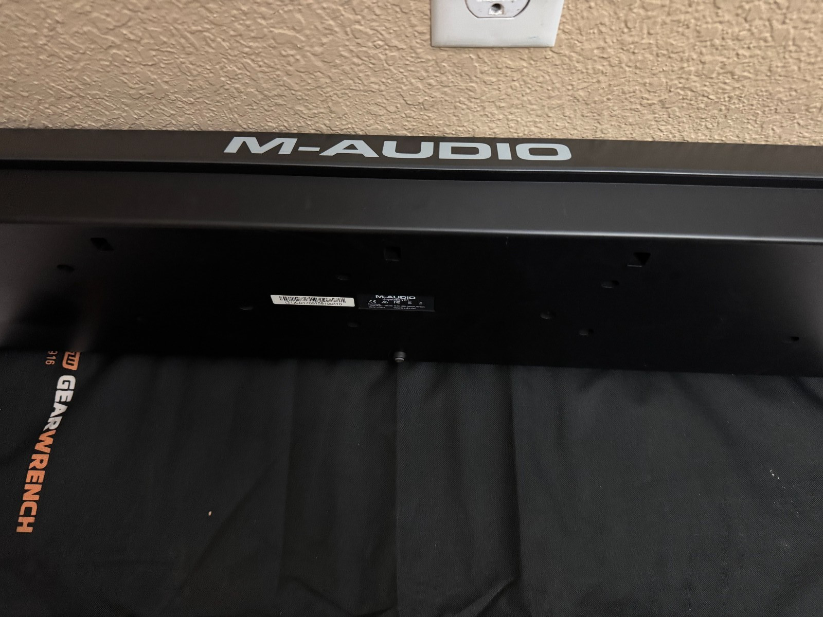 M.Audio Keystation 61 MKII MK2 61 Key Bus Powered MIDI Controller Keyboard