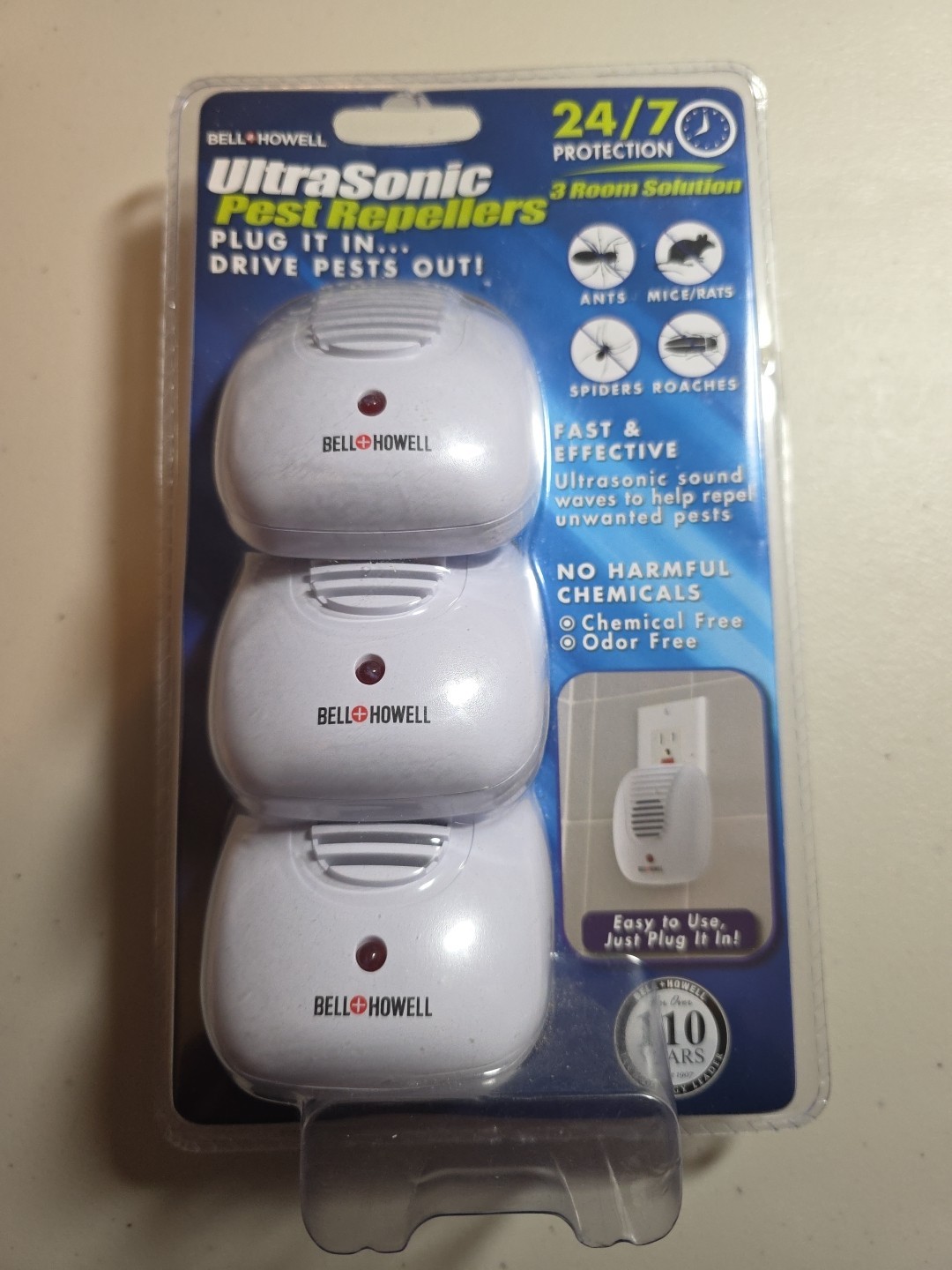 Pest Repeller Aid-Complete Home Kit 3 Room Protection from Bell & Howell- New