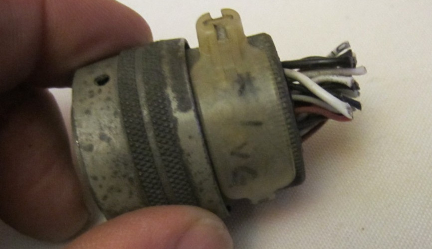CONNECTOR FOR COLLINS VERTICAL REFERENCE 333D-11T VG#1 BENDIX CONNECTOR