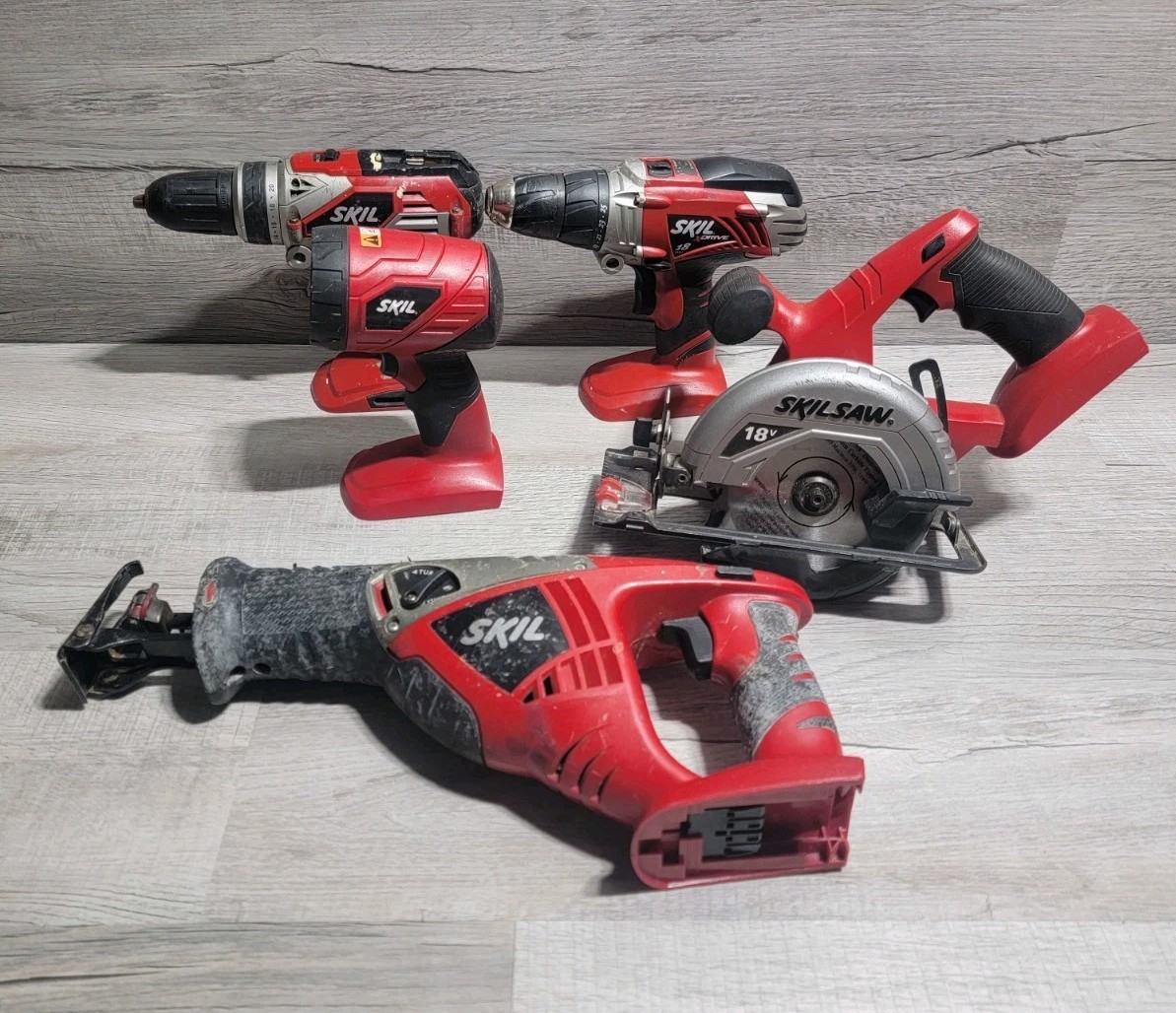 Skil 18 Volt 5 Piece Battery Operated Tool Lot Skilsaw Drills Flashlight Recipro