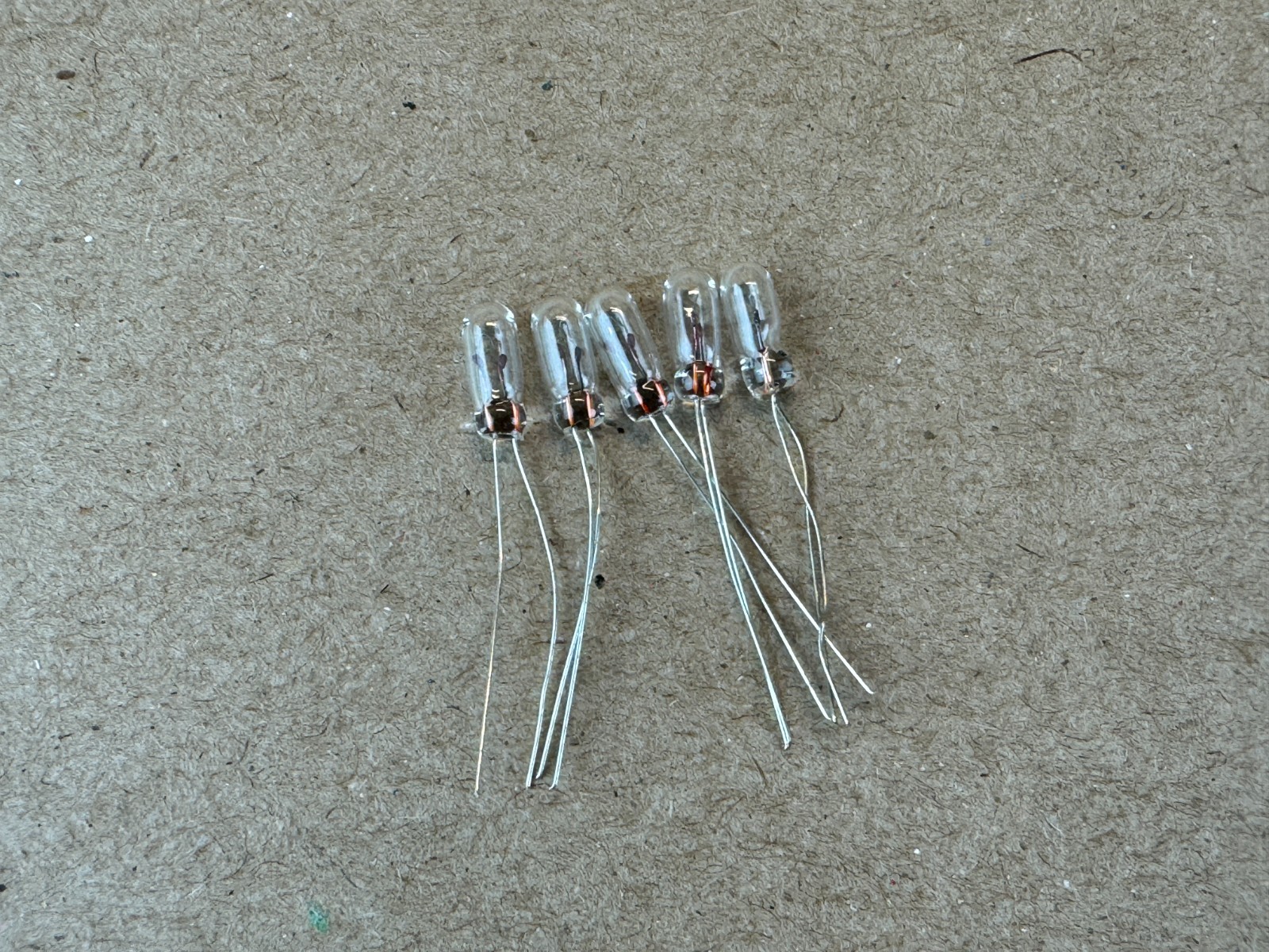 5 New Grain-of-Wheat Bulbs 6.3v 200mA Lamps Vintage McIntosh Lights 4MM 6v #7381