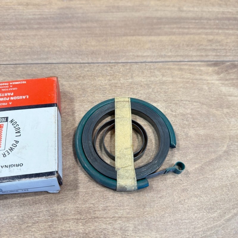 New TECUMSEH OEM NOS RECOIL STARTER SPRING / 28289