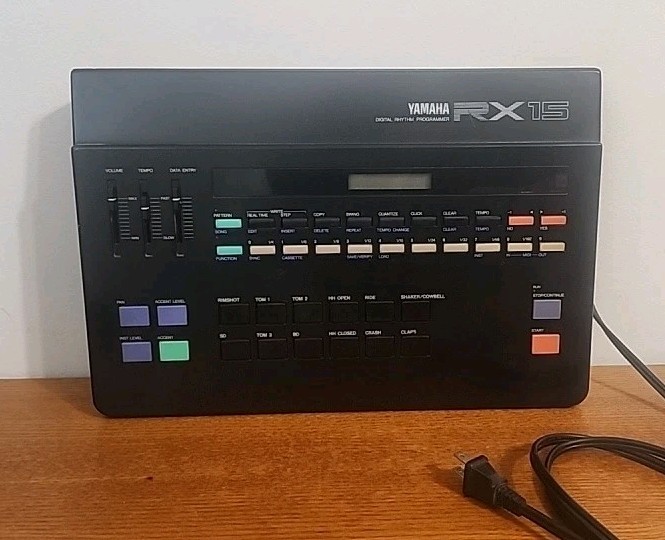 YAMAHA RX-15 Digital Rhythm Programmer Drum Machine - Tested & Working
