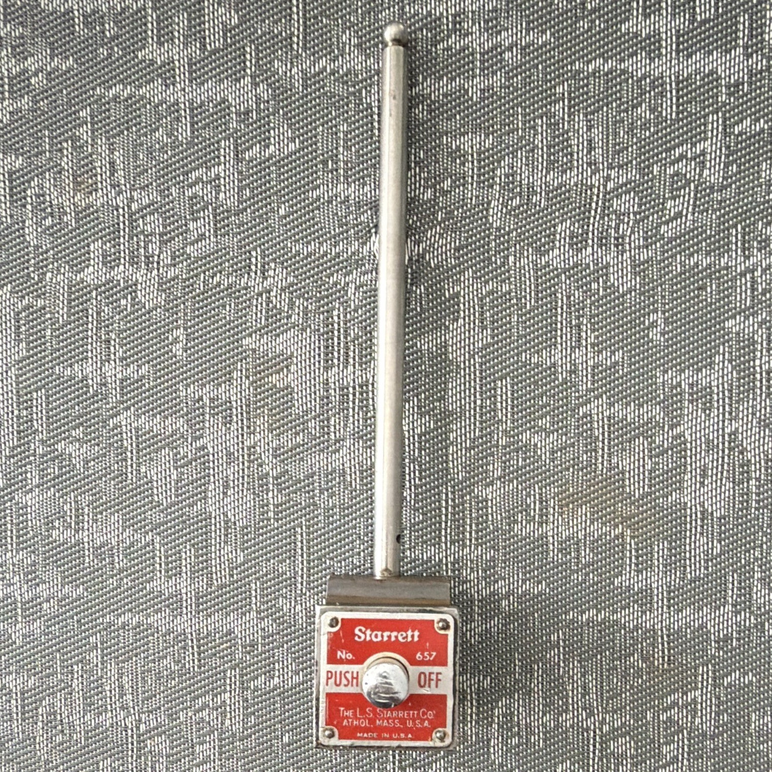 Starrett No. 657 Magnetic Base Indicator Holder Push/Off