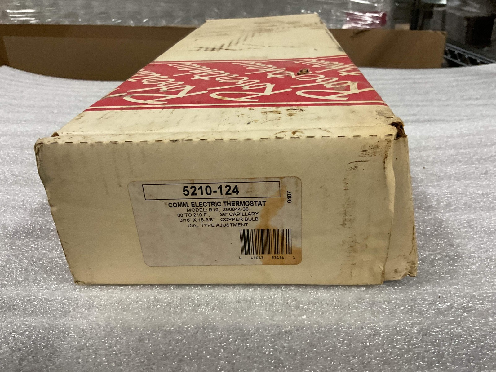 ROBERTSHAW COMM ELECTRIC THERMOSTAT 5210-124 - NEW