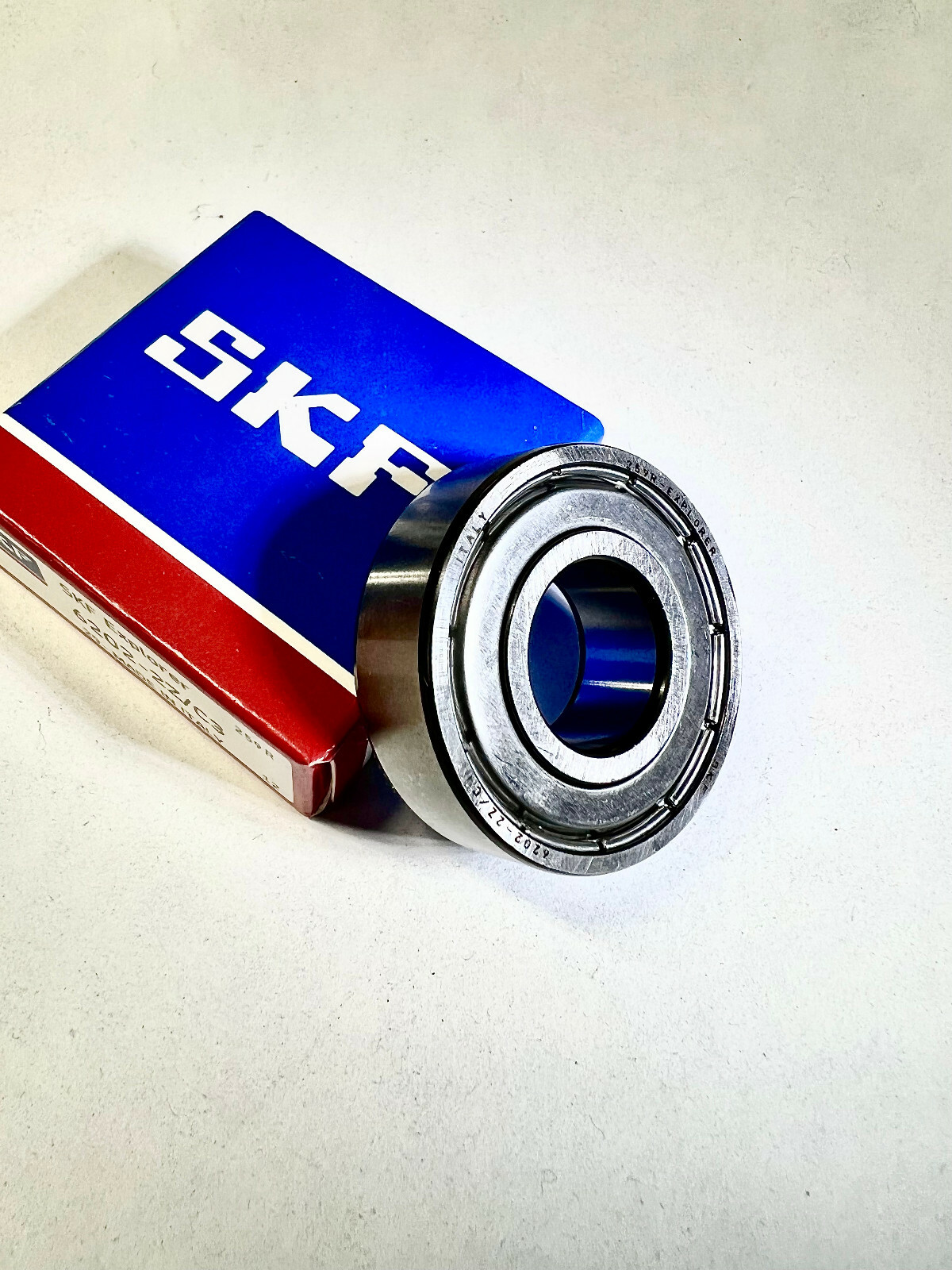 (2 Pack) 6202ZZC3 SKF 2Shielded Metal Ball Bearing NEW 15X35X11 MM