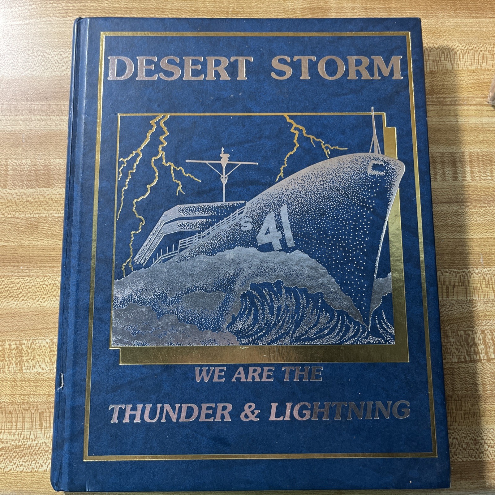USS McKEE AS-41  1991 DESERT STORM CRUISE BOOK