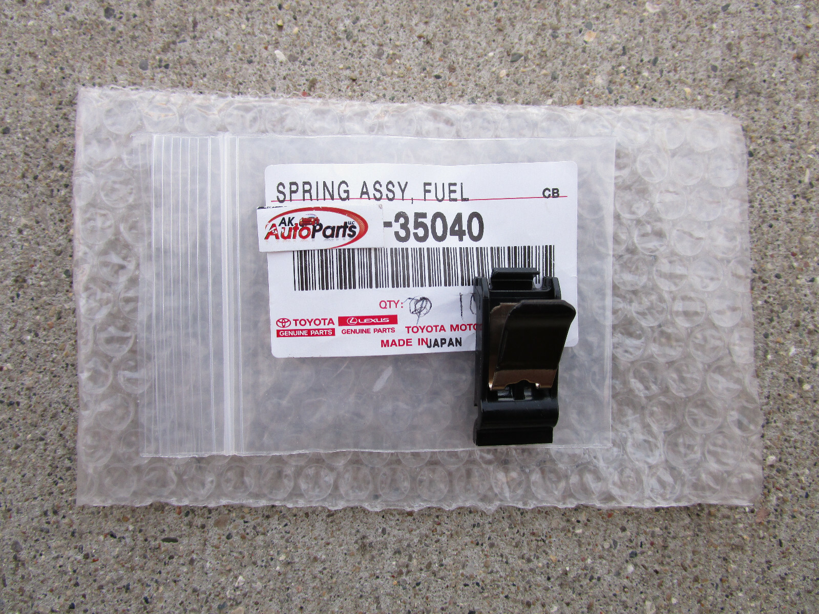 FITS: 19 - 24 TOYOTA RAV4 FUEL DOOR COVER RELEASE SPRING CLIP QTY 1 OEM NEW