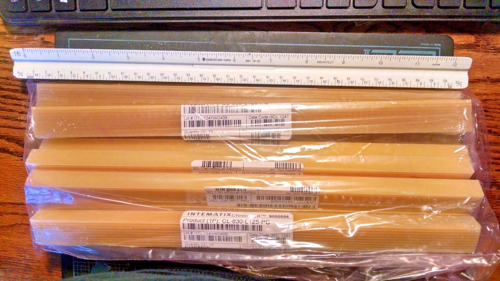 CL-830-L125-PC: (1) ChromaLit™ Linear Remote Phosphor, 12.5 x 305 mm linear