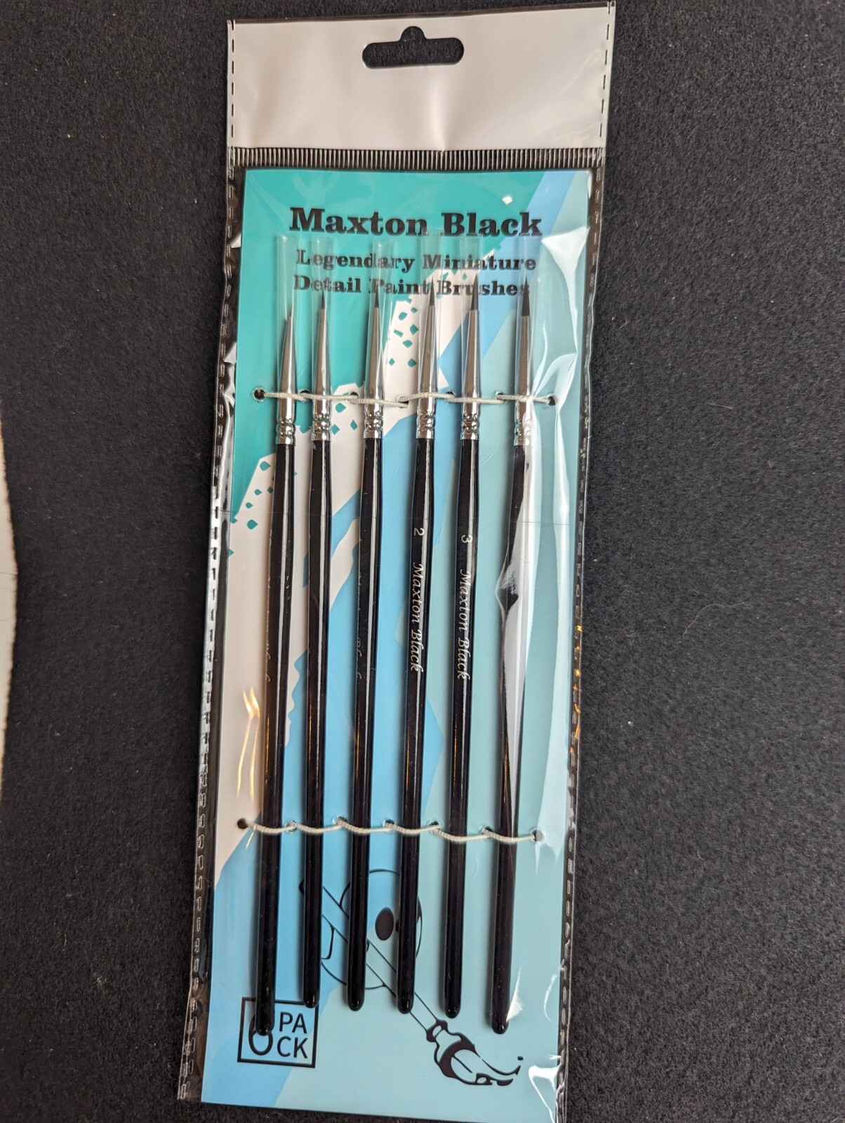 Maxton Black Legendary Miniature Paint Brush Set