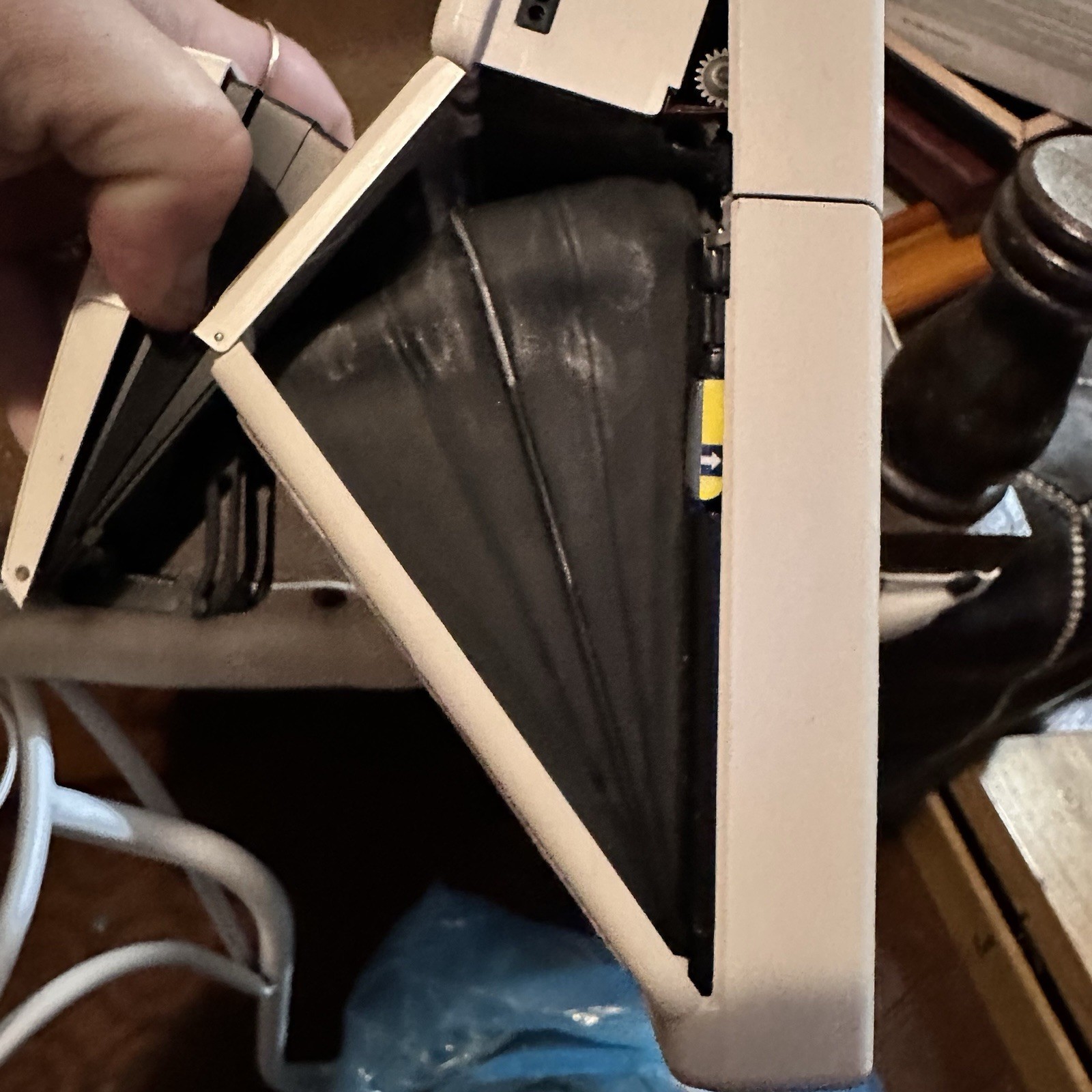 Polaroid SX land camera with case