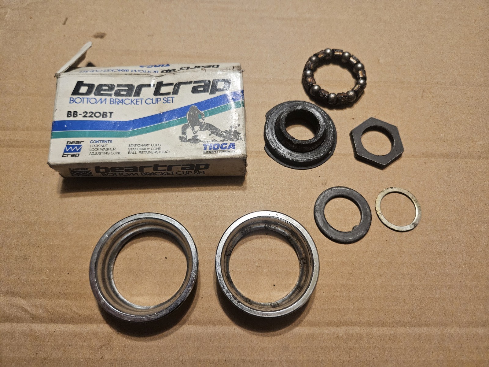 Old School Tioga Beartrap Bottom Bracket Cup Set BB-220BT *incomplete*