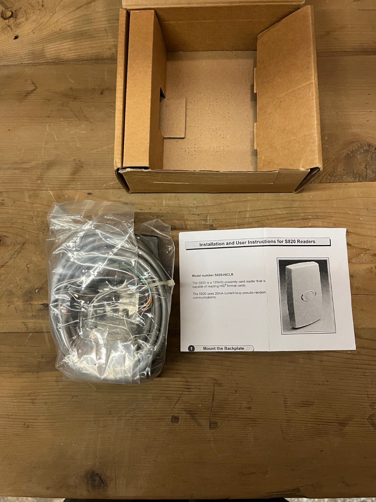 AMAG Technology S820-BK Prox Card Only Wallswitch Mounting Reader