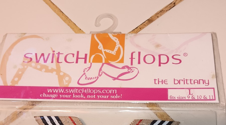 New SWITCH FLOPS by Lindsay Phillips Interchangeable STRAPS - THE BRITTANY Large