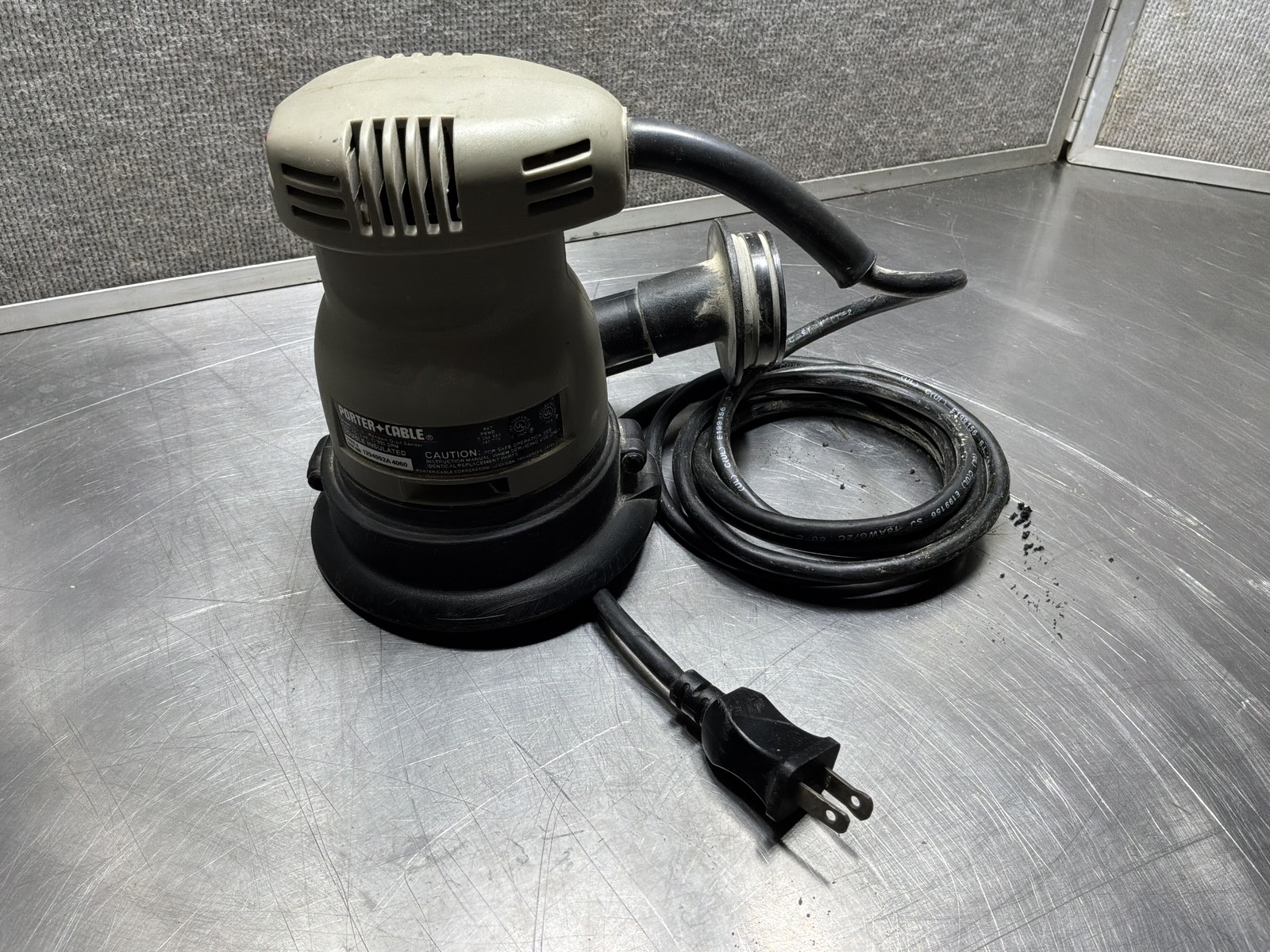 Porter Cable Model 333 5” Random Orbit Sander