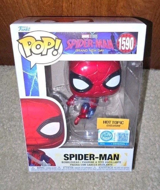 Funko Pop Spider-Man Brand New Day Metallic Hot Topic Exclusive 1590 w/Protector