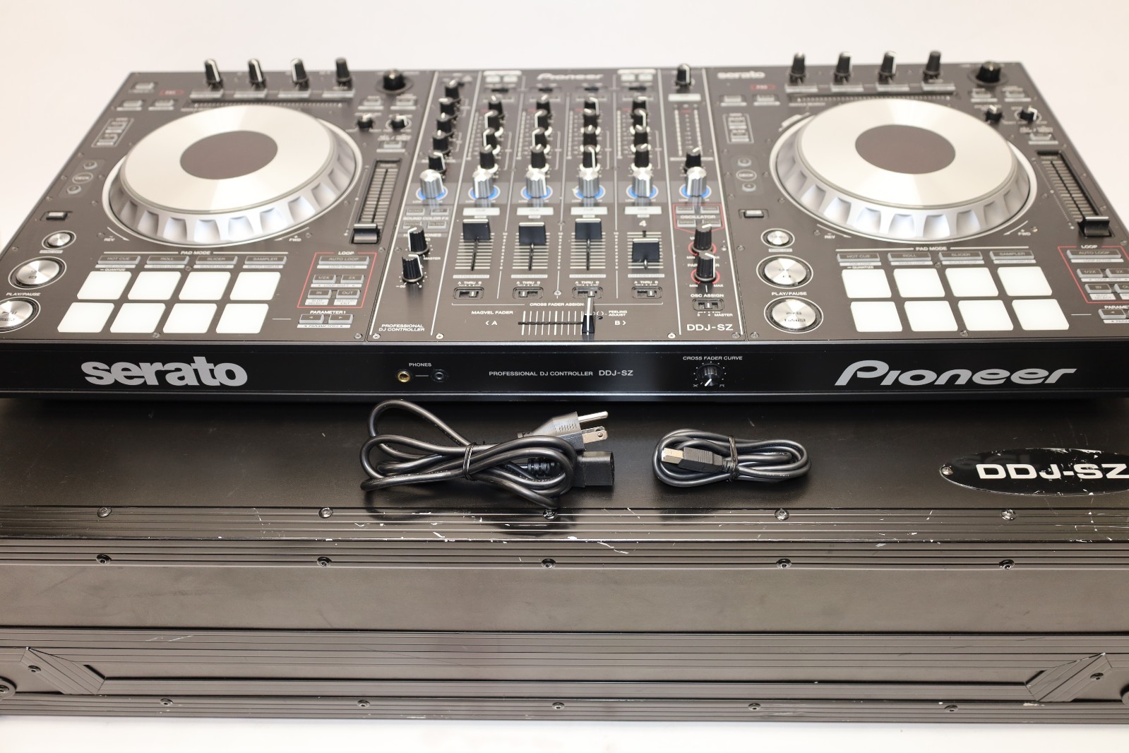 Pioneer DDJ-SZ Flagship 4-Channel Professional DJ Controller Serato With Case