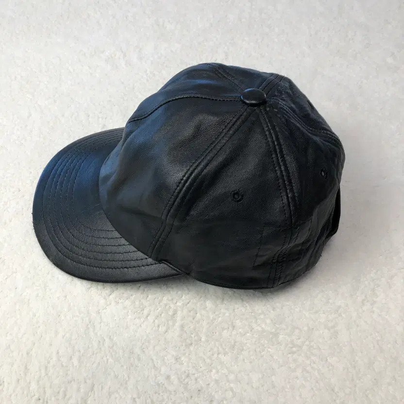 Ozzie Kangjin Young Dark Shadow Leather Baseball Cap