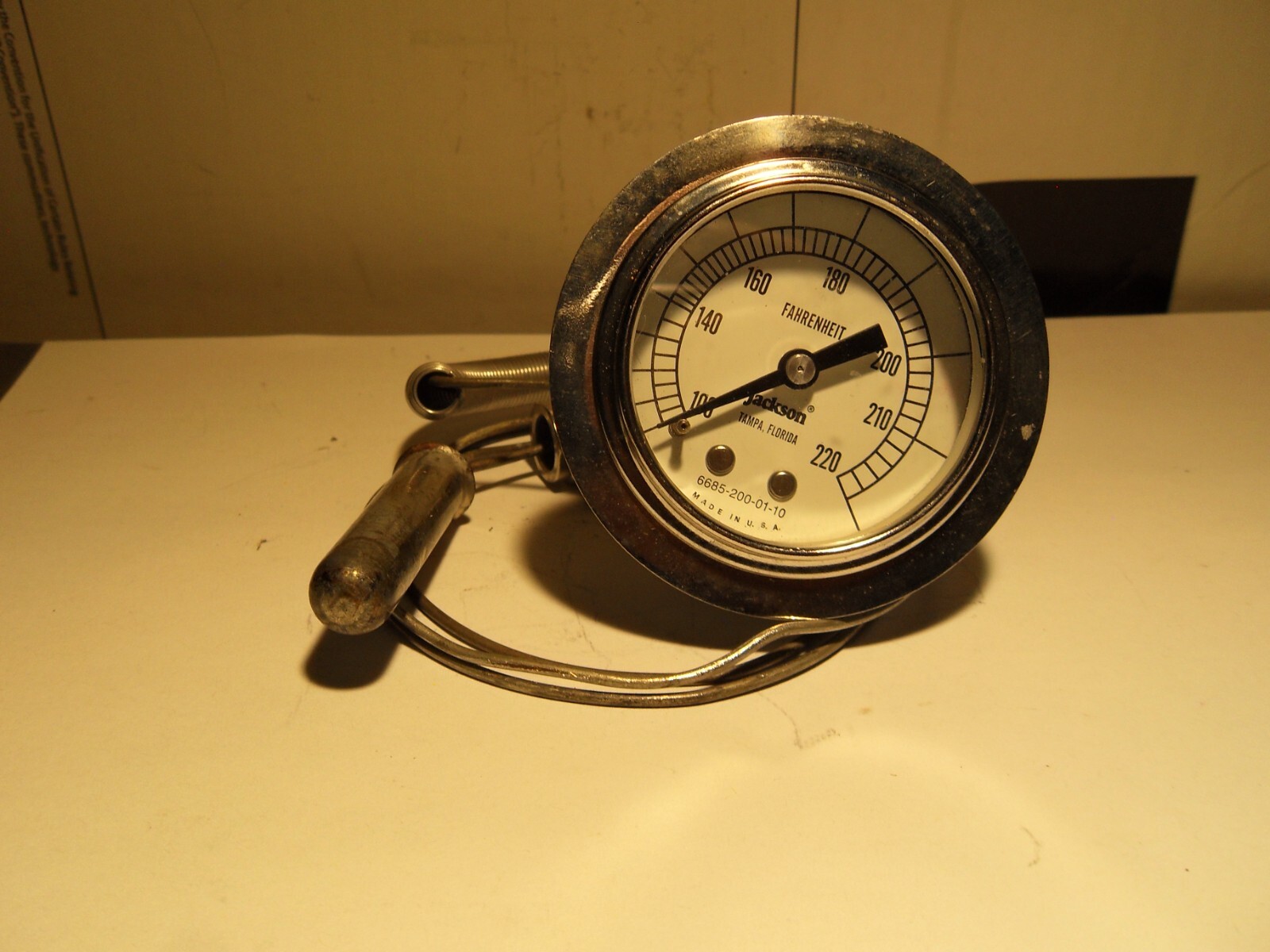 NOS Jackson Temp. Gauge Thermometer Model W 6685-200-01-10 -- 100-220 Fahrenheit