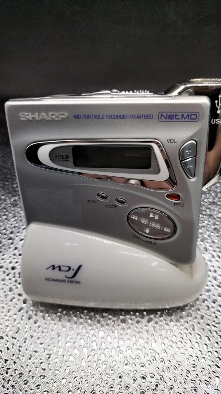 SHARP IM-MT880 Portable MD Recorder