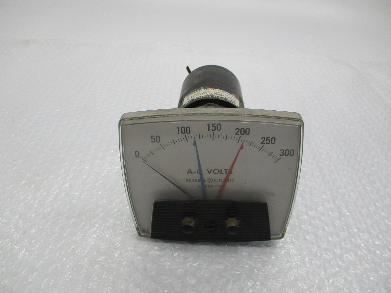 GENERAL ELECTRIC 50-195435PZPZ2AAA PANEL METER 0-300V UNMP