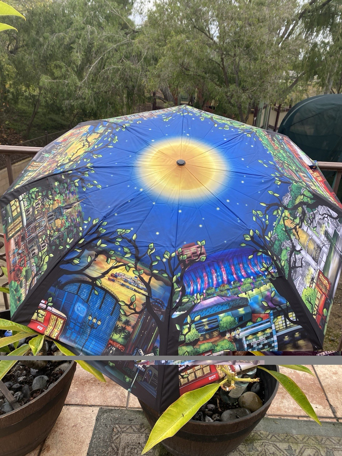 Nola Fabiola Folding Umbrella BRAND NEW STUNNING NEW ORLEANS STREET CAR VIEWS
