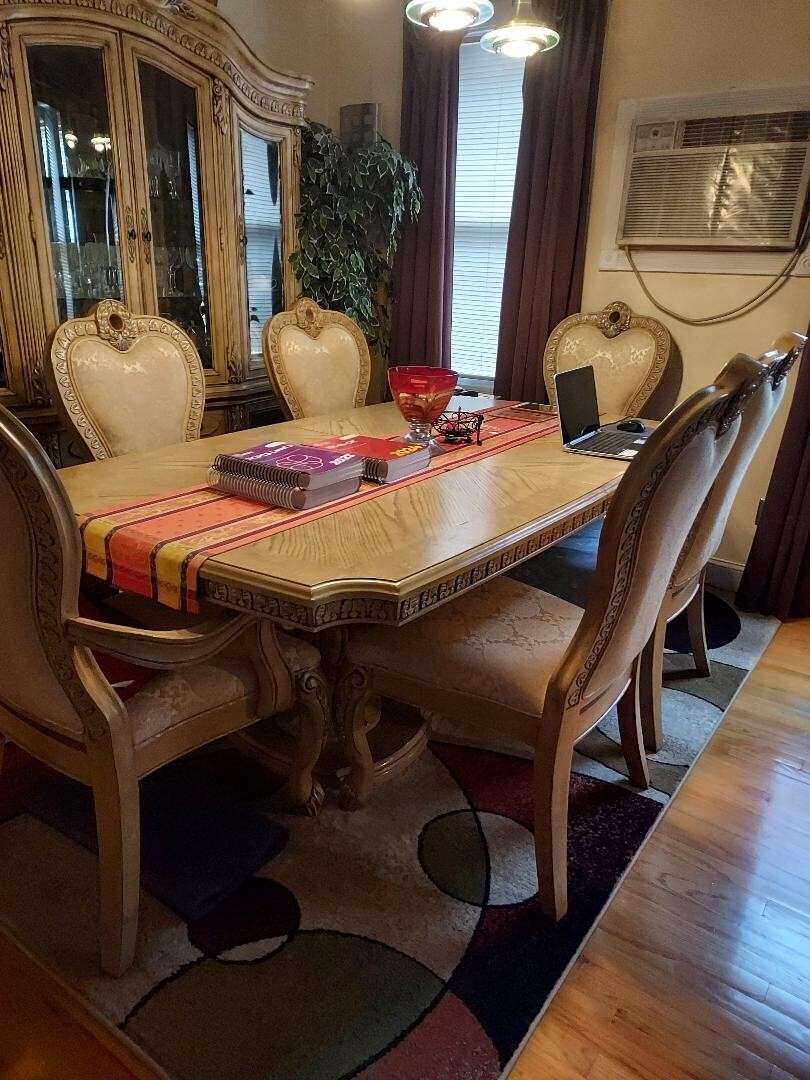 dining table set 6 chairs used