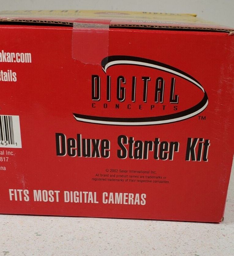 Universal Digital Camera Deluxe Starter Kit by Digital Concepts