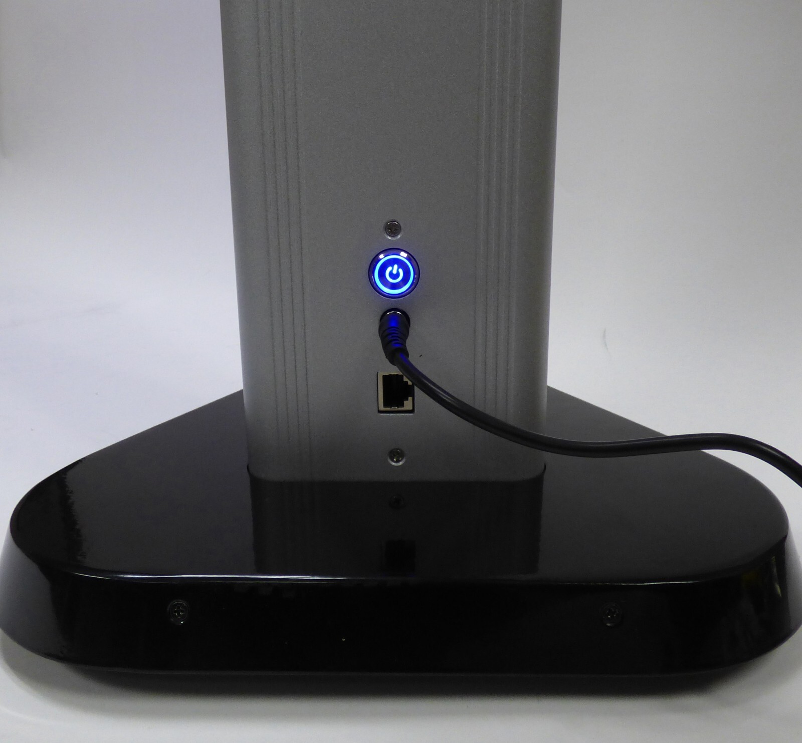 Black Box BDS-8 Dynamic Face and Temp IR Detection Display with Floor Stand