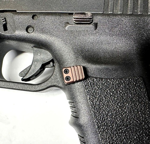 For GLOCK Gen3, 17,19,22,23,24,26,27,31,32,33,34,35 Extended Tapered Mag Release