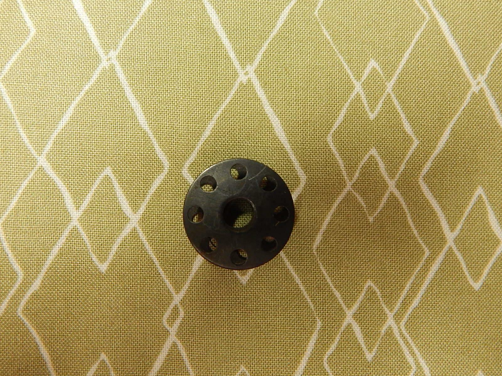 100% COTTON 42/44 WIDE CHARTRUSE GR n WHITE FABRIC ARTIES PLACE FREE SHIPPING