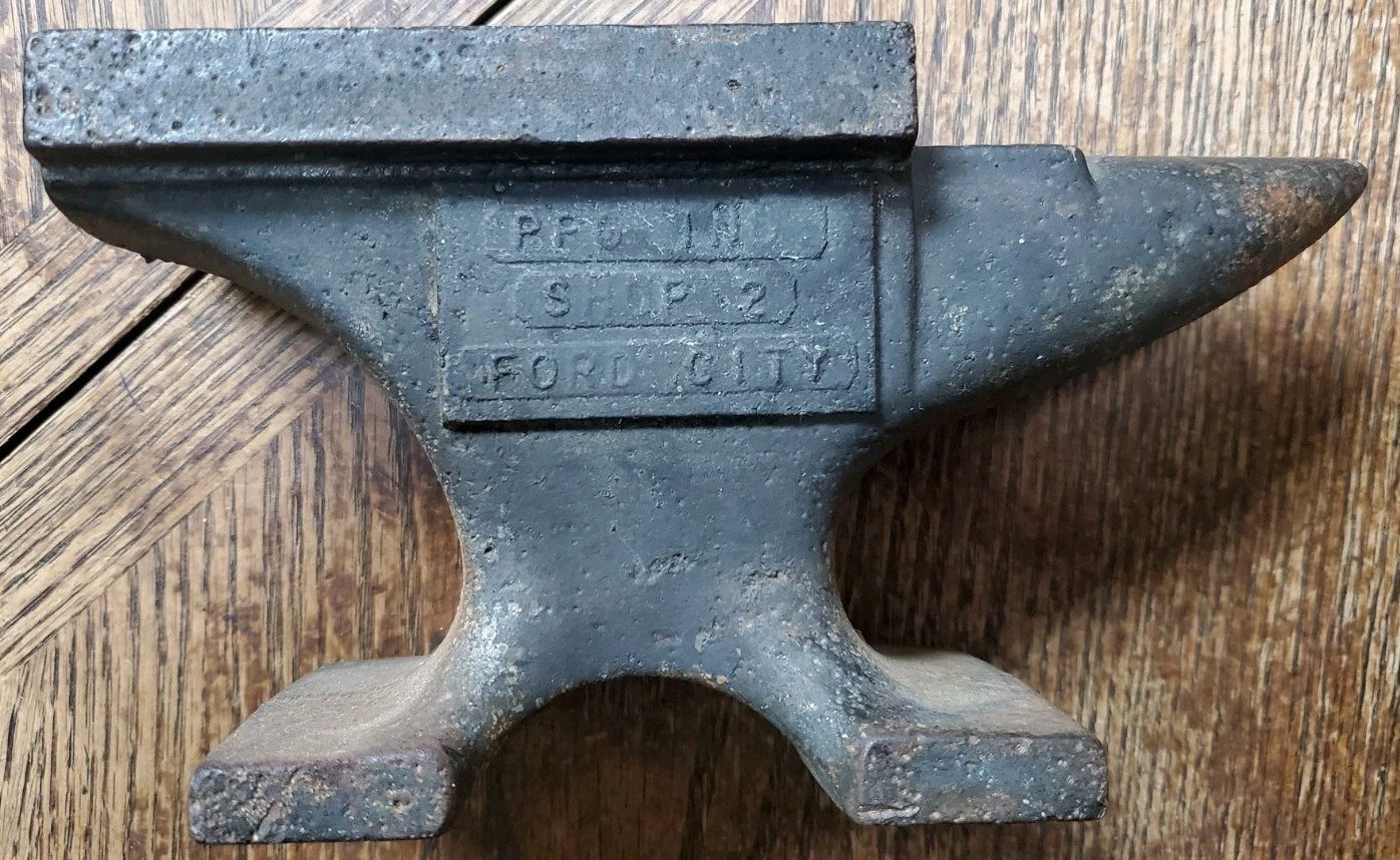 RARE EARLY Antique PPG Inc Pittsburgh Ford City Anvil Heavy Iron Small Size