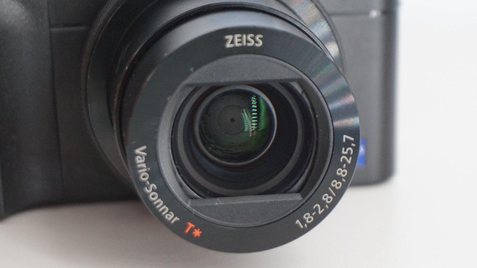 [Good, Fast Shipping] Sony DSC-RX100 V M5 Camera