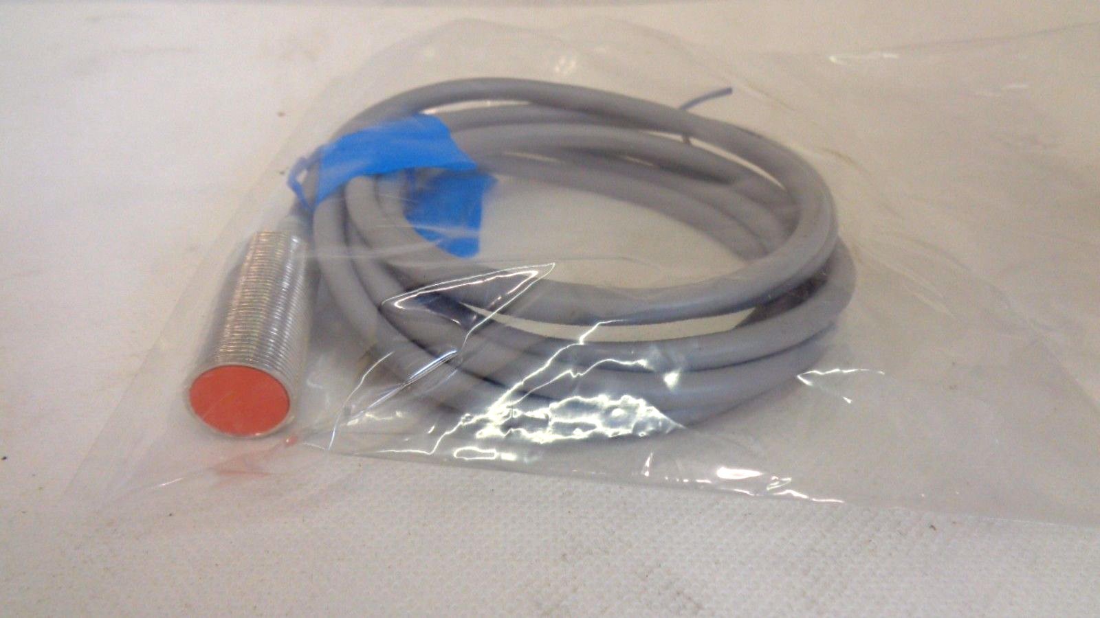 NEW PEPPERL & FUCHS FL7M-7T7HD-01 INDUCTIVE PROXIMITY SENSOR-SWITCH