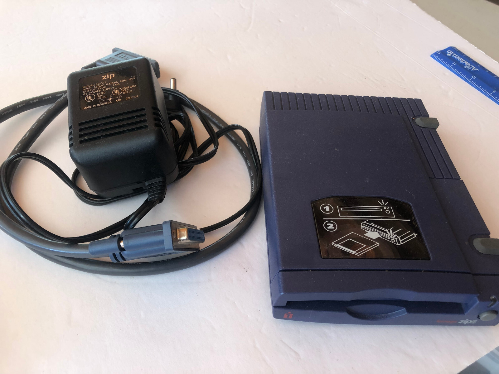 DDXZ100P2 Iomega Zip 100 External Drive w AC Adapter SG-511 & Parallel Cable #F4