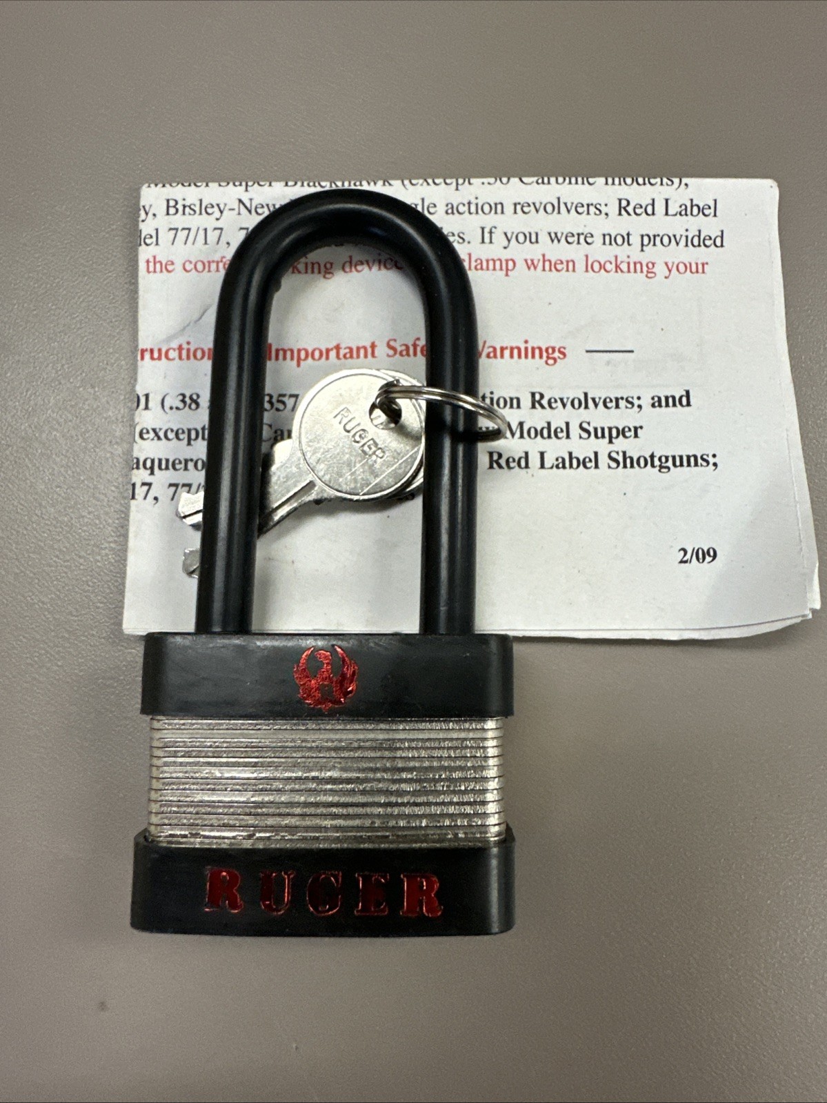 NEW! Ruger Gun Lock 5025A For Rifles Pistols Revolvers 2 Keys & Instructions