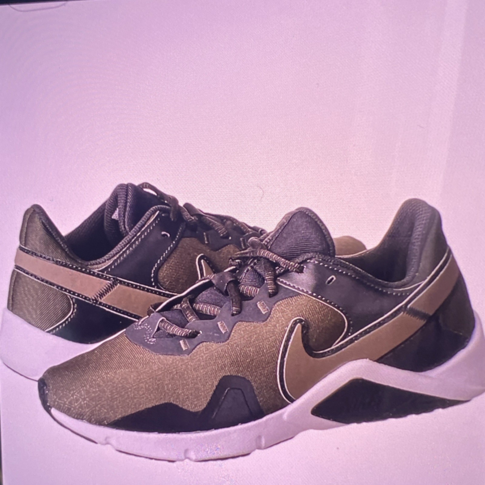 Nike Legend Essential 2 Men’s Trainers Size 13 Cargo Khaki Olive Grey Brand New