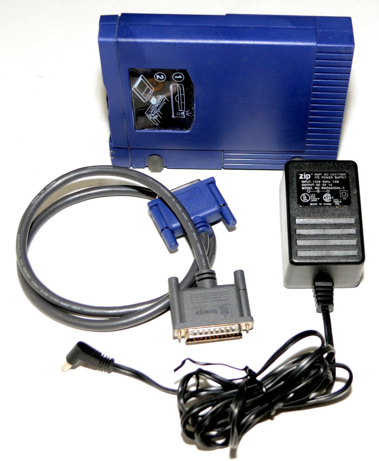 IOMEGA-ZIP 100mb DRIVE Bundled with PATA Cable & Power Adapter-Exc-Tested-Works