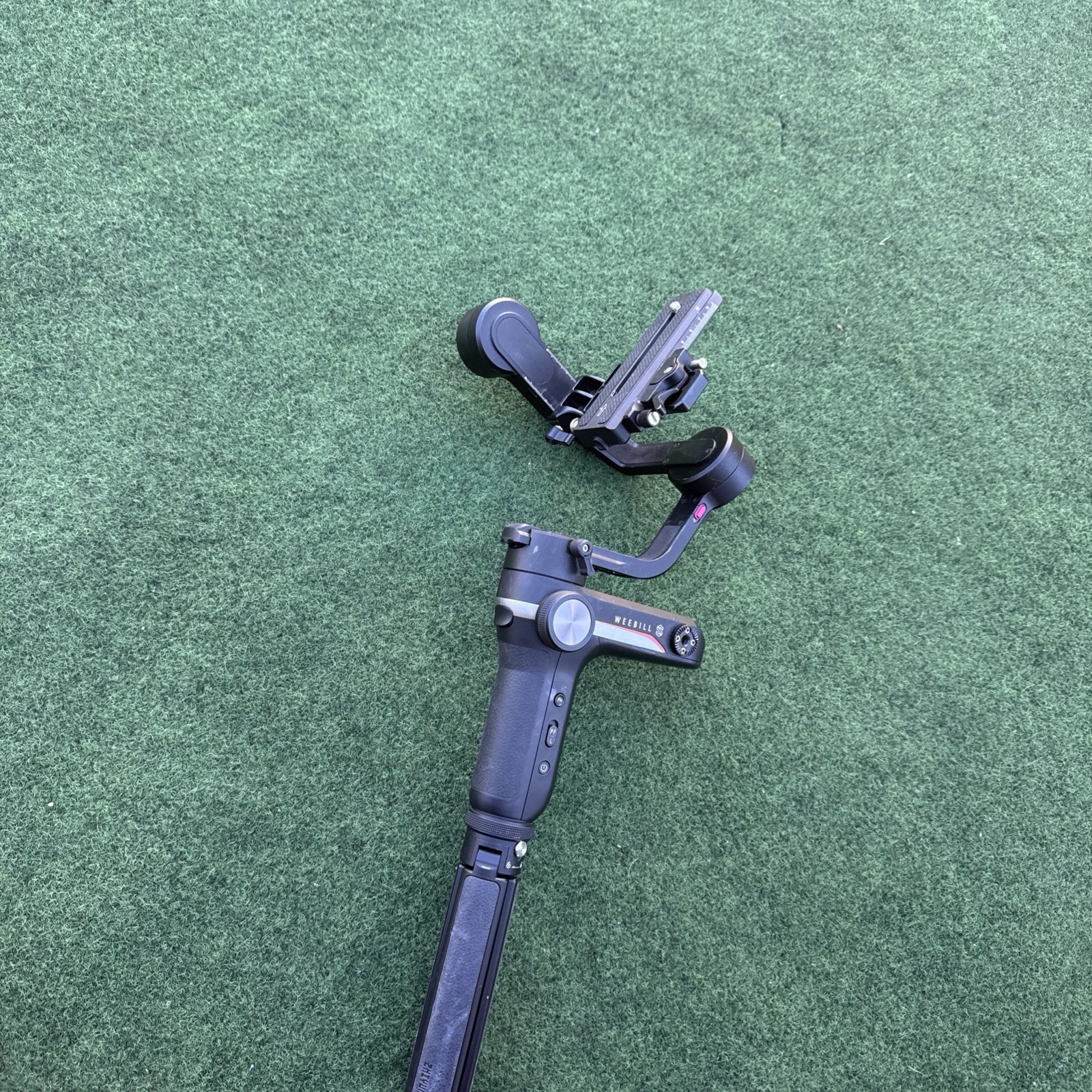 Zhiyun Weebill S 3-Axis Gimbal Turns On Then Goes Into Axis Lock ? For Parts