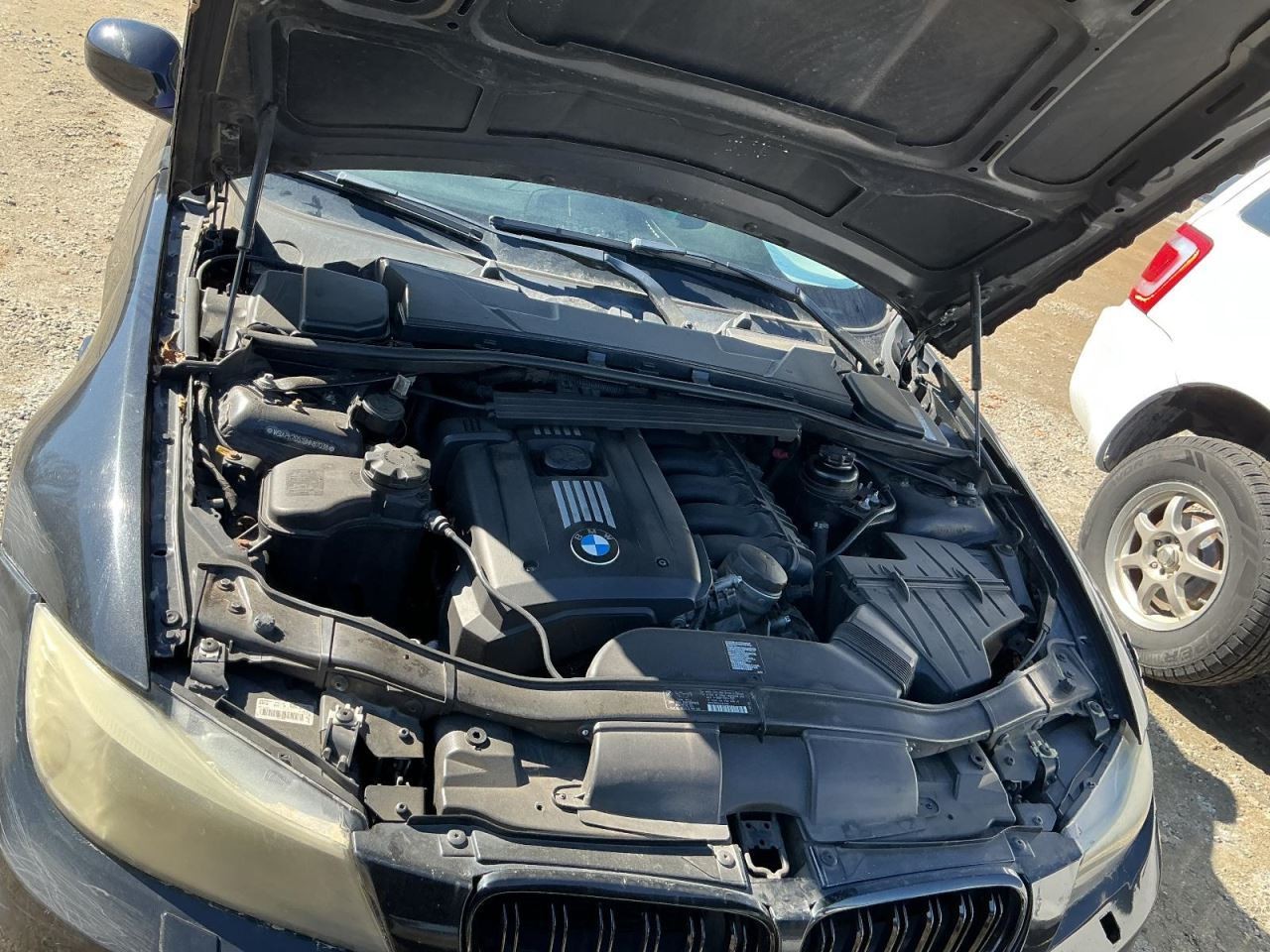328I 2011 Glove Box 4956190