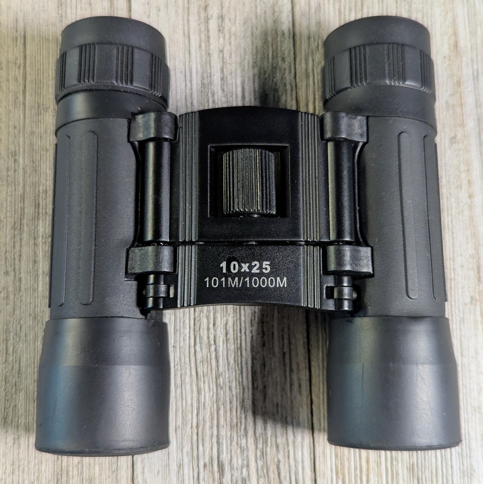 White Pass 10x25 Compact Binoculars 98m/1000m with Case – Lightweight