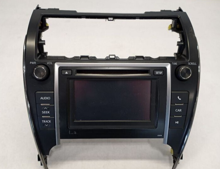 2013-2014 Toyota Camry Radio Receiver Player ID 57076 On Display Face OEM
