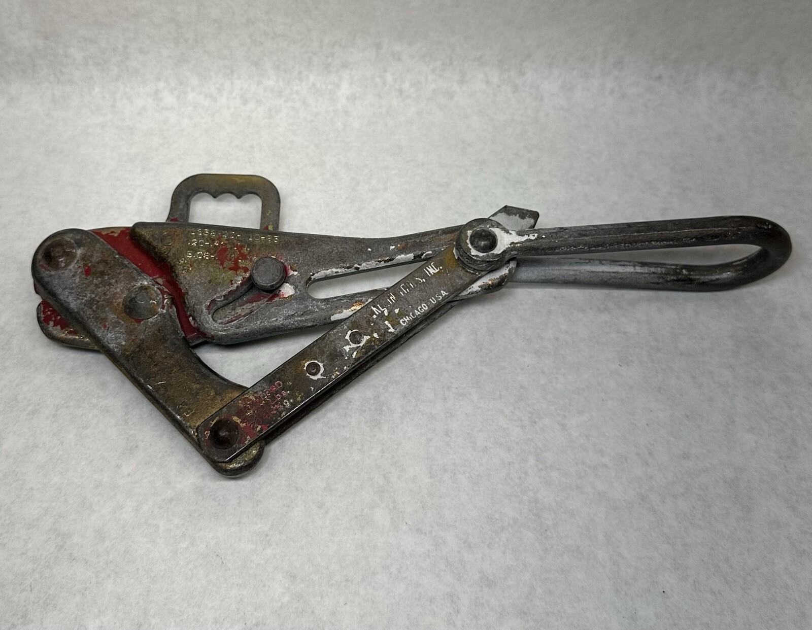 Klein Tools 1656-20H Chicago Grip Cable Puller w/ Hot-Line Latch, 0.20"-0.40"