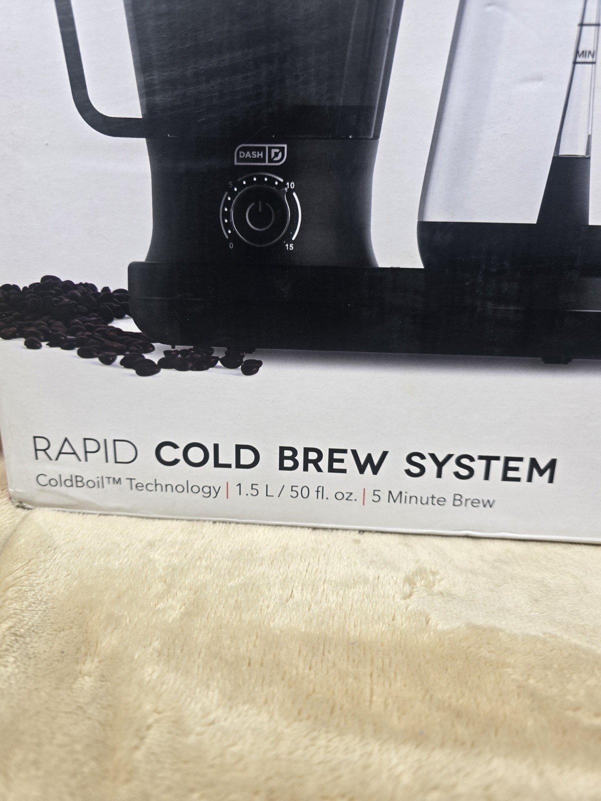 Dash DCBCM500BK Rapid Cold Brew Machine, Black