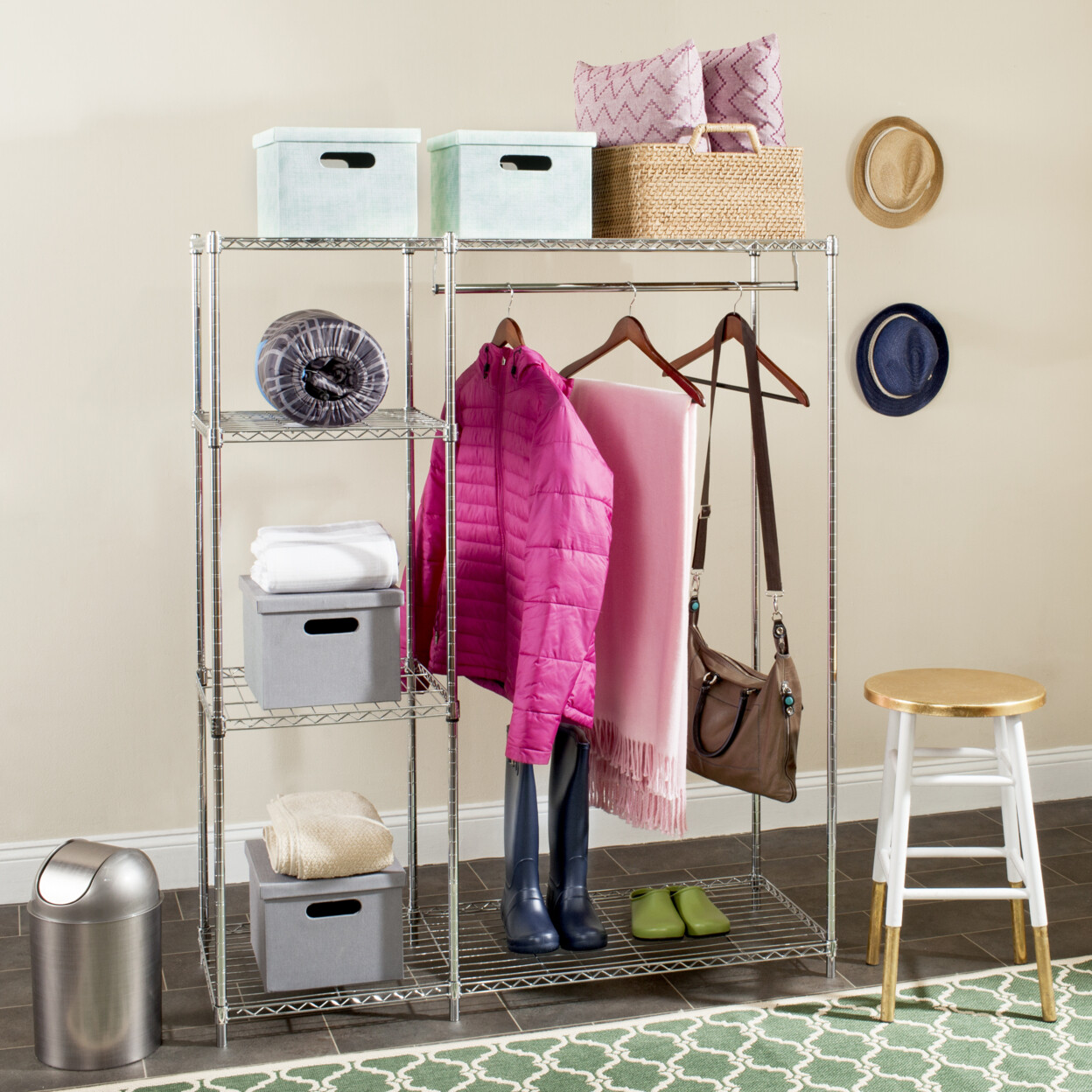SAFAVIEH Betsy Chrome Wire Adjustable Garment Rack | Chrome |