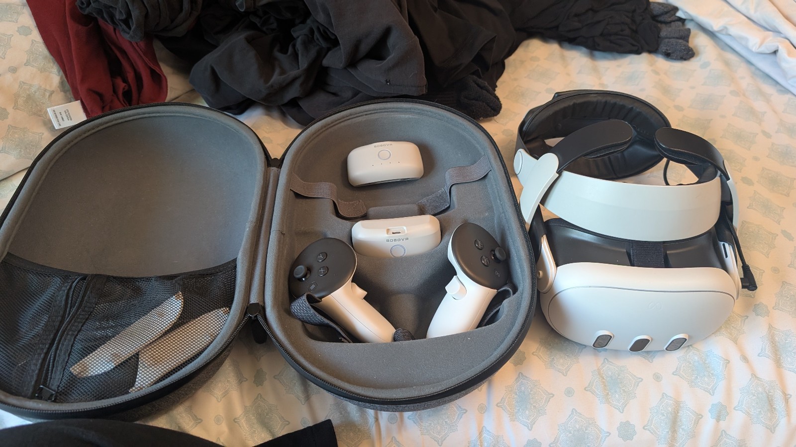 meta quest 3 128gb W/ Accessories
