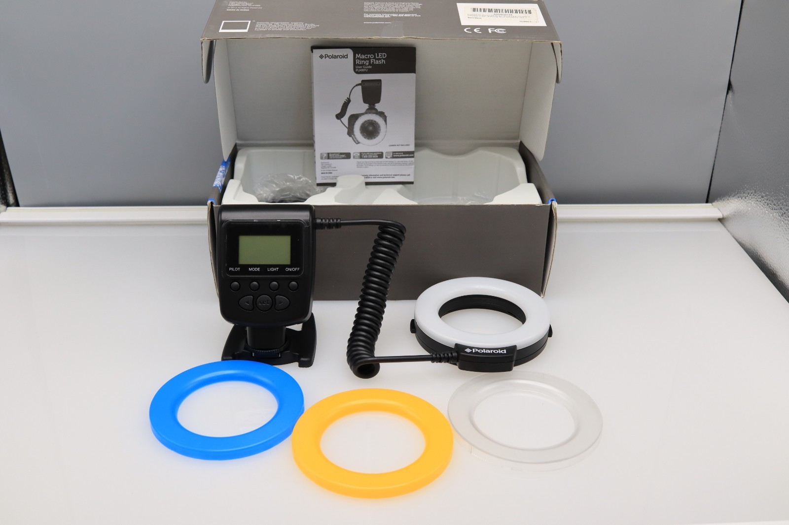 POLAROID Macro LED Ring Flash TESTED AND WORKS! WITH FLASH FILTERS, ADAPTERS!